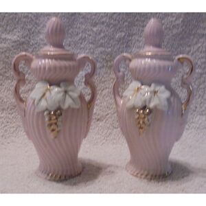 Vintage‎ Vanity Set Perfume Bottles with Stoppers Pink Gold White Leaves